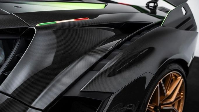 New Lamborghini Sian, 6.5 l, 2021 in Dubai by Al Ain Class Motors, Black color. European Specs | AUTO.AE