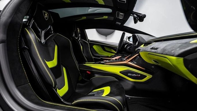 New Lamborghini Sian, 6.5 l, 2021 in Dubai by Al Ain Class Motors, Black color. European Specs | AUTO.AE