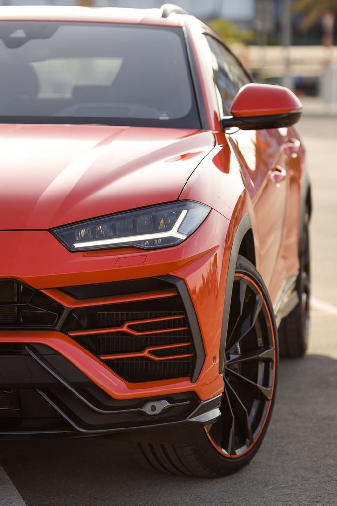Lamborghini Urus S I Рестайлинг, 2023 внедорожник 5 дв. s спорт класса в Дубае от Uptown Rent A Car LLC красный цвет | AUTO.AE