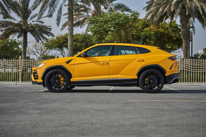 Lamborghini Urus Performante I Facelift, 2023 sport suv 5 dr. s for rent in Dubai by ACR DXB, yellow color | AUTO.AE