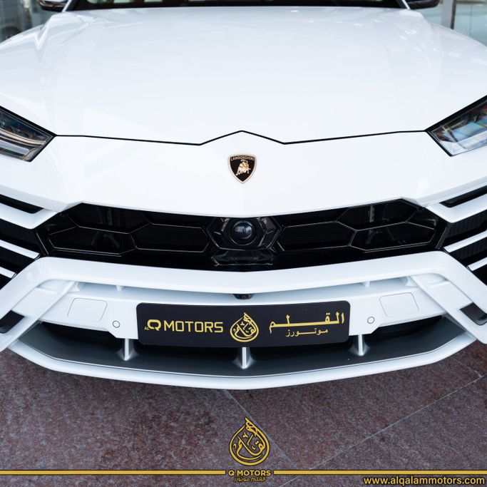 Used Lamborghini Urus I, 4.0 l, 2021 in Dubai by Q Motors, White color. Japanese Specs | AUTO.AE