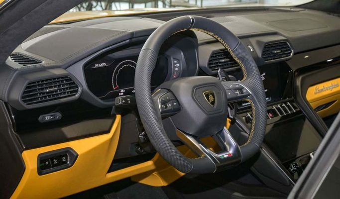 New Lamborghini Urus Performante I Facelift, 4.0 l, 2024 in Dubai by F7 Motors, Yellow color. European Specs | AUTO.AE