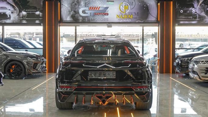 Used Lamborghini Urus S I Facelift, 4.0 l, 2022 in Dubai by Najem Motors, Black color. European Specs | AUTO.AE