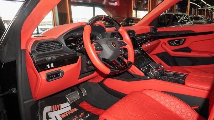 Used Lamborghini Urus S I Facelift, 4.0 l, 2022 in Dubai by Najem Motors, Black color. European Specs | AUTO.AE