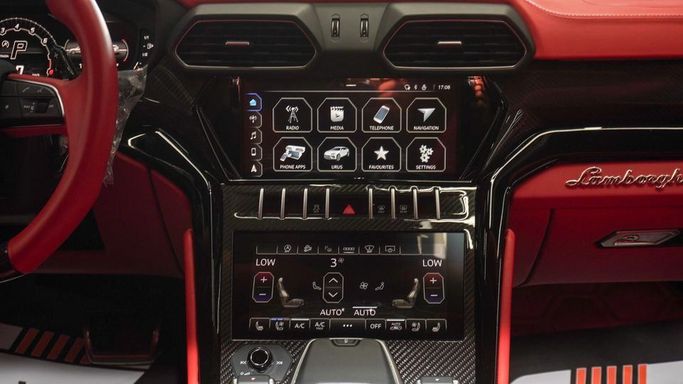 Used Lamborghini Urus S I Facelift, 4.0 l, 2022 in Dubai by Najem Motors, Black color. European Specs | AUTO.AE