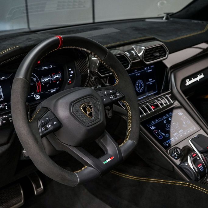 Used Lamborghini Urus Performante I Facelift, 4.0 l, 2024 in Dubai by AAA Motors, Yellow color. European Specs | AUTO.AE