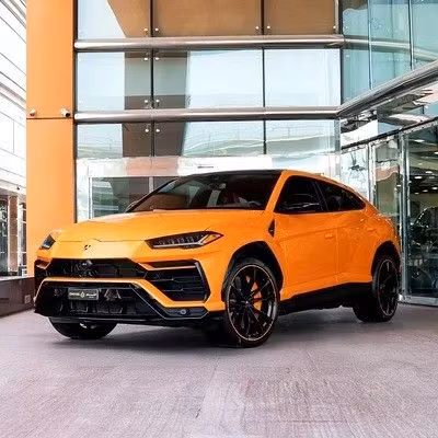 Подержанный Lamborghini Urus I, 4.0 л, 2022 в Дубае от Q Motors Желтый цвет. Канадская | AUTO.AE