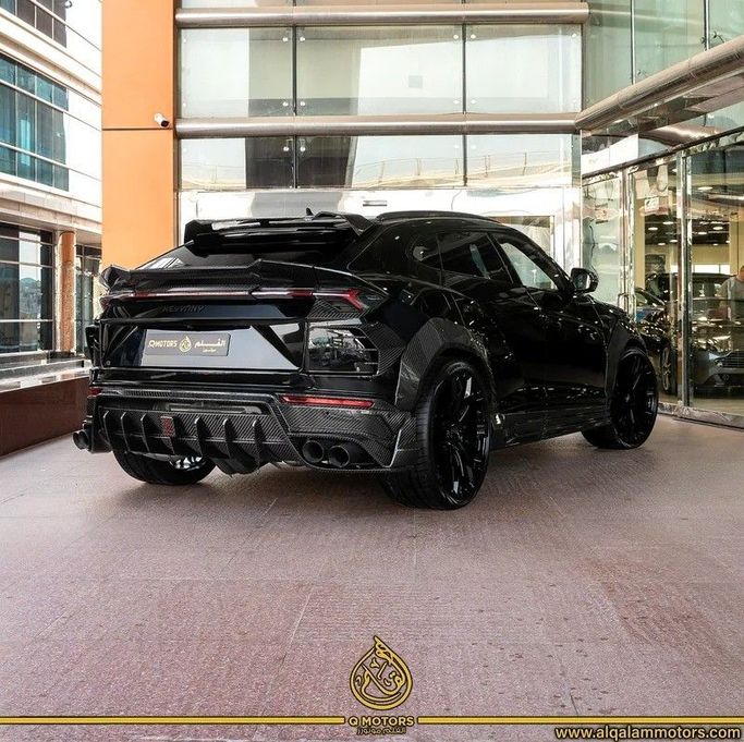Подержанный Lamborghini Urus I, 4.0 л, 2022 в Дубае от Q Motors Черный цвет. Европейская | AUTO.AE