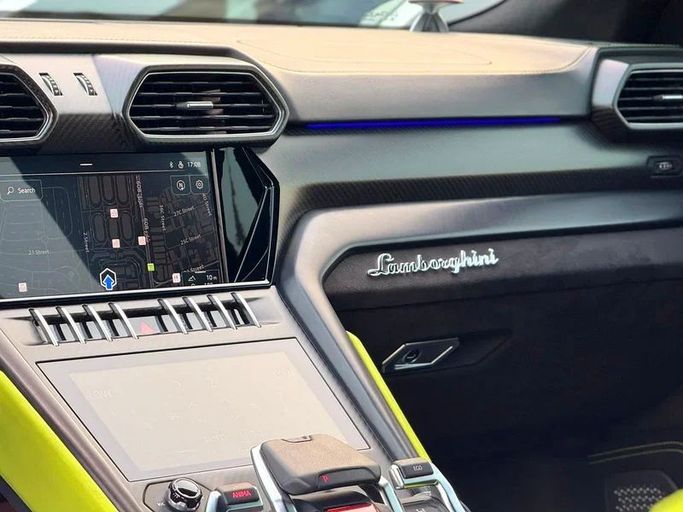 Used Lamborghini Urus I, 4.0 l, 2022 in Dubai by Auto Bank Motors, Black color. GCC Specs | AUTO.AE
