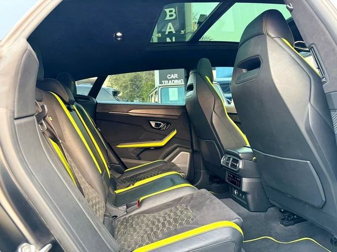 Used Lamborghini Urus I, 4.0 l, 2022 in Dubai by Auto Bank Motors, Black color. GCC Specs | AUTO.AE