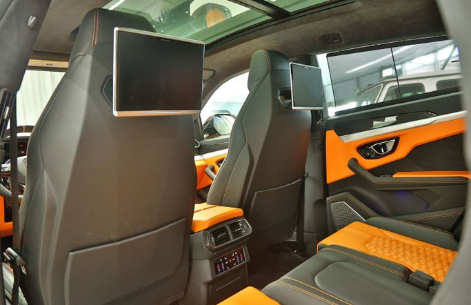 Подержанный Lamborghini Urus I, 4.0 л, 2021 в Дубае от Prestige motors Желтый цвет. Европейская | AUTO.AE