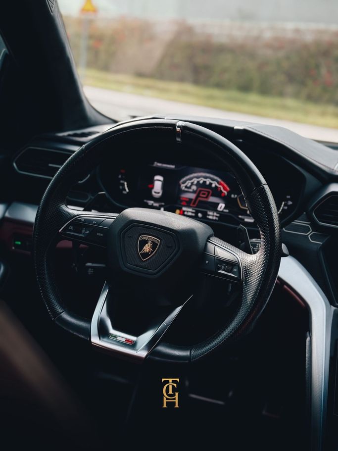 Used Lamborghini Urus I, 4.0 l, 2019 in Dubai by TCH MOTORS, Grey color. GCC Specs | AUTO.AE