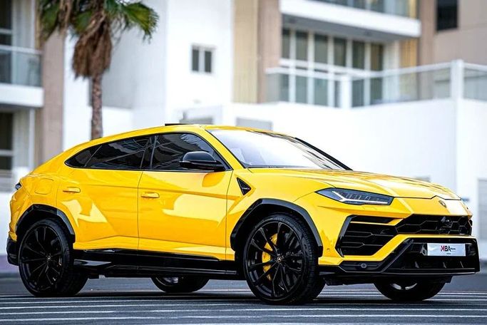 Подержанный Lamborghini Urus I, 4.0 л, 2022 в Дубае от MBA Motors Желтый цвет. Европейская | AUTO.AE