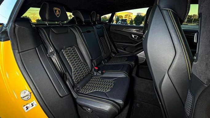 Подержанный Lamborghini Urus I, 4.0 л, 2022 в Дубае от MBA Motors Желтый цвет. Европейская | AUTO.AE