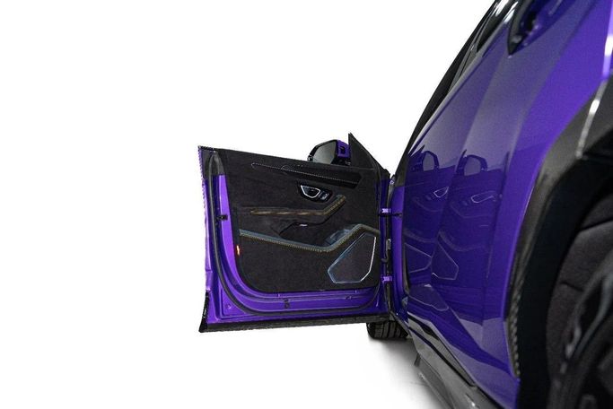 Подержанный Lamborghini Urus Performante I Рестайлинг, 4.0 л, 2023 в Дубае от LMG Motors Фиолетовый цвет. Японская | AUTO.AE