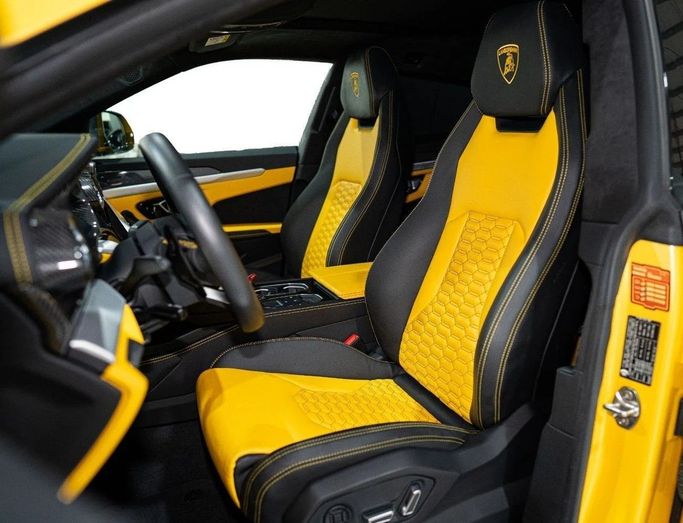 Used Lamborghini Urus I, 4.0 l, 2021 in Dubai by LMG Motors, Yellow color. Japanese Specs | AUTO.AE