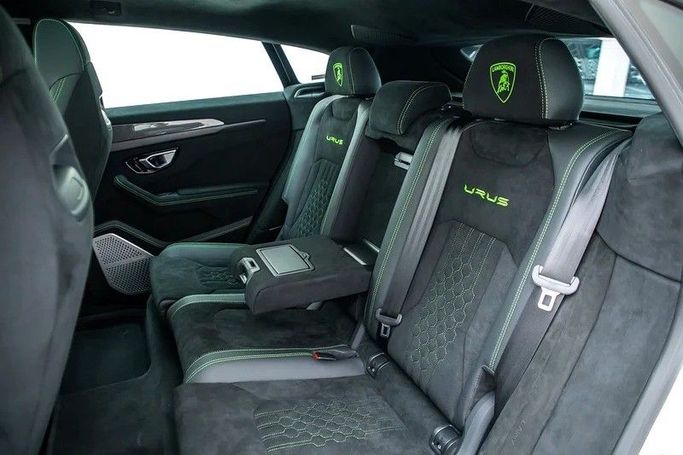 Подержанный Lamborghini Urus Performante I Рестайлинг, 4.0 л, 2023 в Дубае от Maestro Motors Белый цвет. Японская | AUTO.AE
