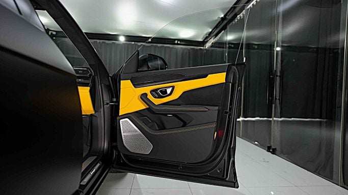 Новый Lamborghini Urus S I Рестайлинг, 4.0 л, 2024 в Дубае от Dourado Luxury Car Черный цвет. Европейская | AUTO.AE