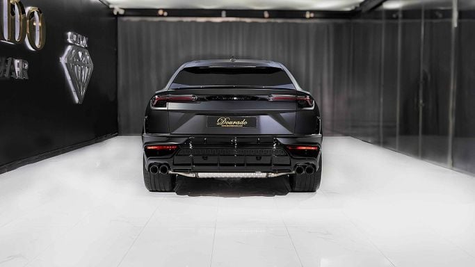 Новый Lamborghini Urus S I Рестайлинг, 4.0 л, 2024 в Дубае от Dourado Luxury Car Черный цвет. Европейская | AUTO.AE