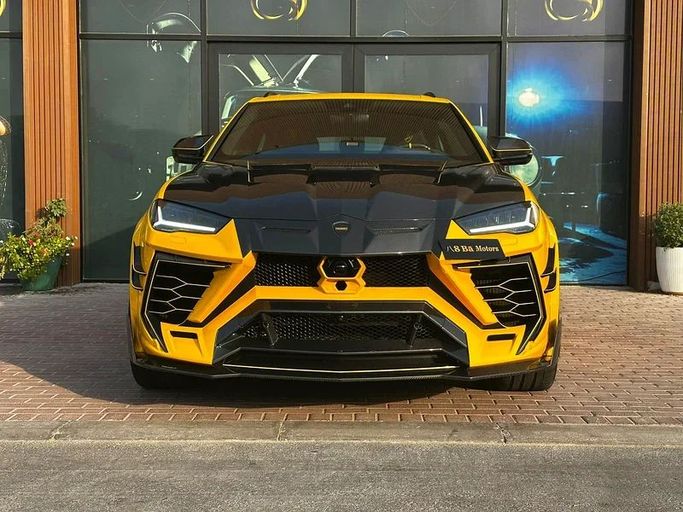 Подержанный Lamborghini Urus I, 4.0 л, 2022 в Дубае от 8 Ba Motors Желтый цвет. Европейская | AUTO.AE