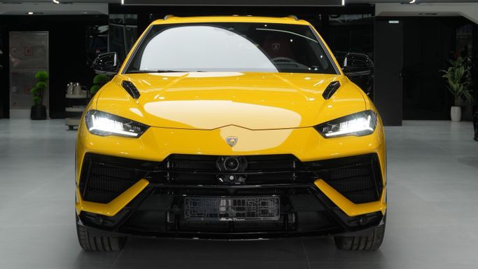 Новый Lamborghini Urus S I Рестайлинг, 4.0 л, 2024 в Дубае от Carbon Edition Motors Желтый цвет. Other | AUTO.AE