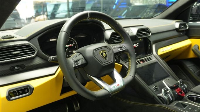 Новый Lamborghini Urus S I Рестайлинг, 4.0 л, 2024 в Дубае от Carbon Edition Motors Зеленый цвет. Other | AUTO.AE