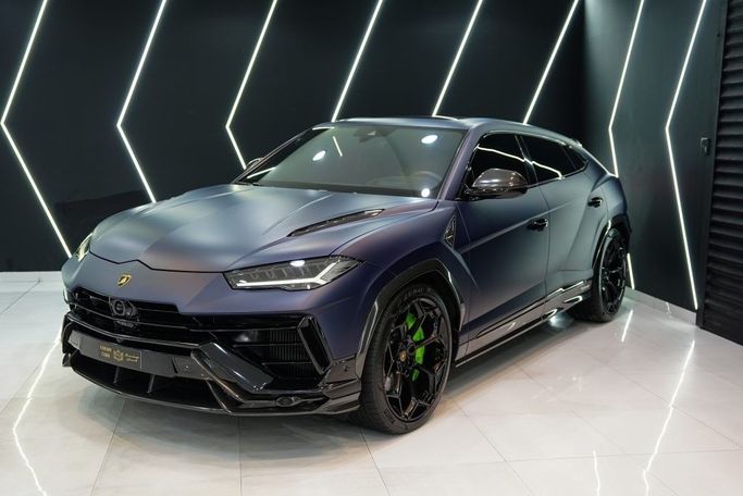 Used Lamborghini Urus Performante I Facelift, 4.0 l, 2023 in Dubai by Sanam Cars, Blue color. GCC Specs | AUTO.AE