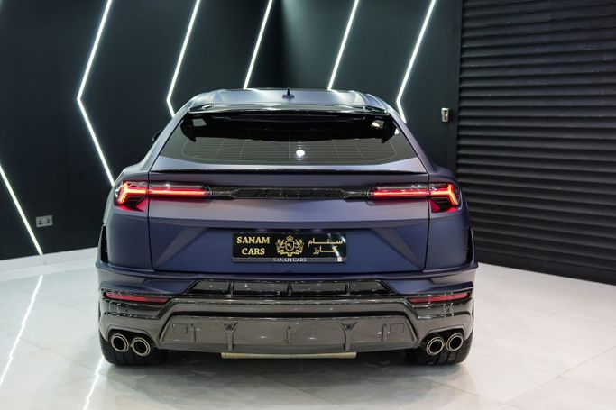 Used Lamborghini Urus Performante I Facelift, 4.0 l, 2023 in Dubai by Sanam Cars, Blue color. GCC Specs | AUTO.AE