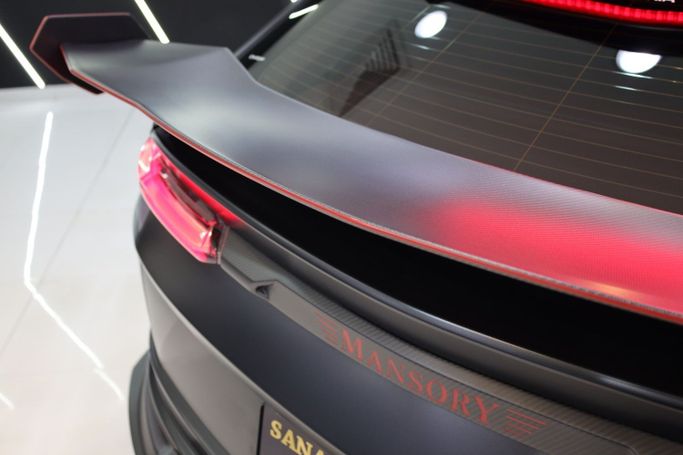 Used Lamborghini Urus S I Facelift, 4.0 l, 2022 in Dubai by Sanam Cars, White color. GCC Specs | AUTO.AE