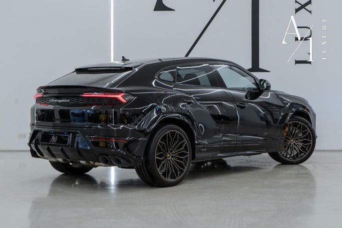 Подержанный Lamborghini Urus Se I Рестайлинг, 4.0 л, 2025 в Дубае от A1 Luxury Motors Черный цвет. Европейская | AUTO.AE