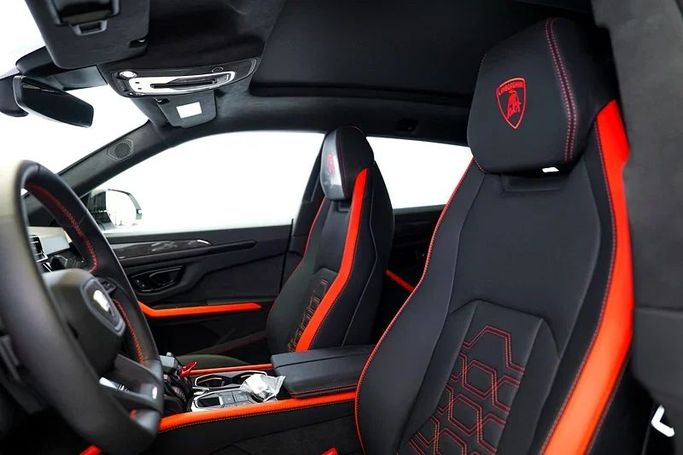 New Lamborghini Urus Se I Facelift, 4.0 l, 2025 in Dubai by Exotic Cars, White color. Other | AUTO.AE