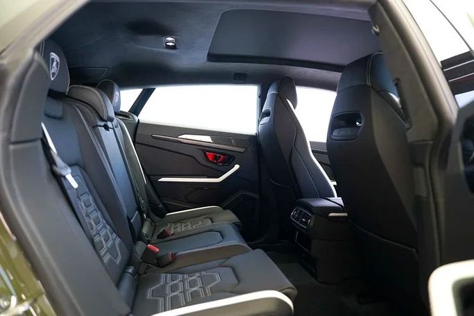 New Lamborghini Urus Se I Facelift, 4.0 l, 2025 in Dubai by Exotic Cars, Green color. Other | AUTO.AE