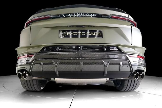 New Lamborghini Urus Performante I Facelift, 4.0 l, 2024 in Dubai by Exotic Cars, Green color. Other | AUTO.AE