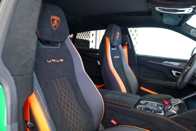 Подержанный Lamborghini Urus Performante I Рестайлинг, 4.0 л, 2023 в Дубае от Exotic Cars Зеленый цвет. Other | AUTO.AE