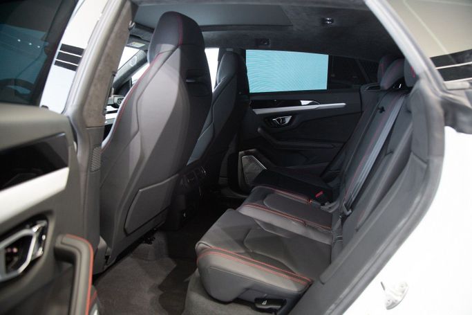 Used Lamborghini Urus I, 4.0 l, 2022 in Dubai by Exotic Cars, White color. Other | AUTO.AE