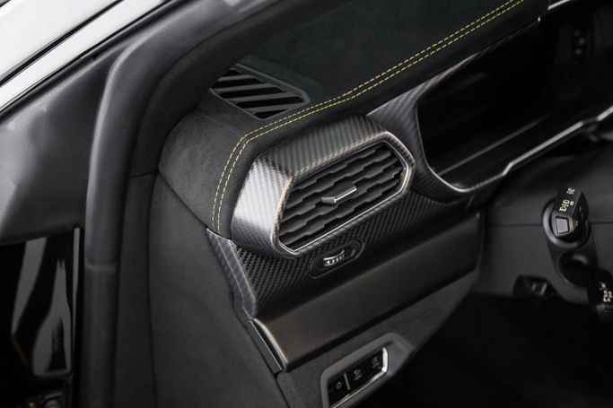 Used Lamborghini Urus Performante I Facelift, 4.0 l, 2023 in Dubai by Exotic Cars, Black color. GCC Specs | AUTO.AE