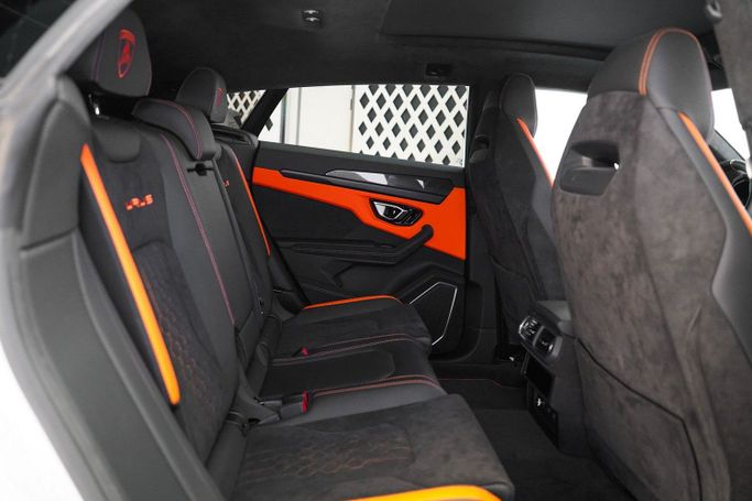 Used Lamborghini Urus S I Facelift, 4.0 l, 2024 in Dubai by Exotic Cars, White color. Other | AUTO.AE