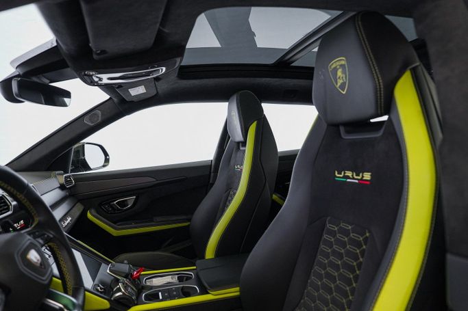 Used Lamborghini Urus Performante I Facelift, 4.0 l, 2022 in Dubai by Exotic Cars, Black color. Other | AUTO.AE