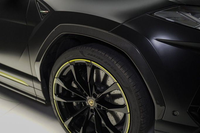 Used Lamborghini Urus Performante I Facelift, 4.0 l, 2022 in Dubai by Exotic Cars, Black color. Other | AUTO.AE