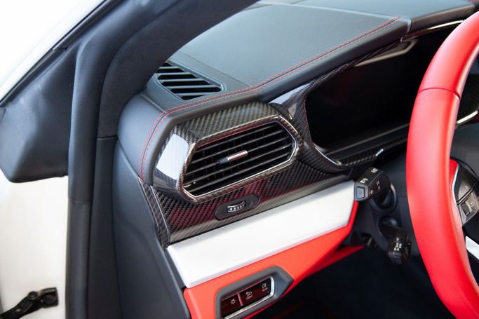 Used Lamborghini Urus I, 4.0 l, 2020 in Dubai by Exotic Cars, White color. GCC Specs | AUTO.AE