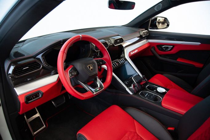 Used Lamborghini Urus I, 4.0 l, 2020 in Dubai by Exotic Cars, White color. GCC Specs | AUTO.AE