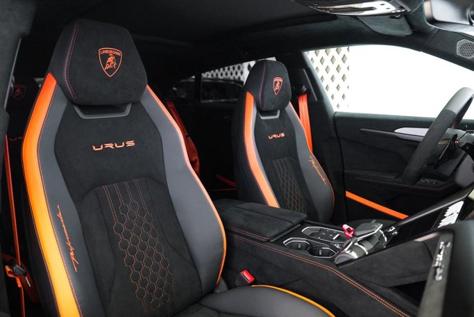 New Lamborghini Urus Performante I Facelift, 4.0 l, 2024 in Dubai by Exotic Cars, White color. Other | AUTO.AE