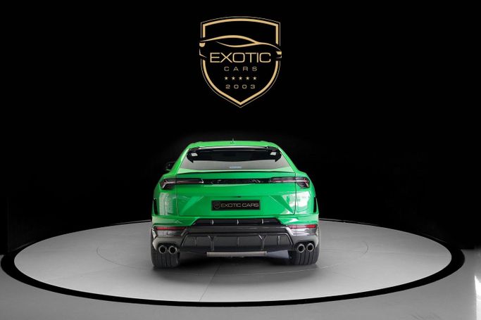 Used Lamborghini Urus Performante I Facelift, 4.0 l, 2023 in Dubai by Exotic Cars, Green color. Other | AUTO.AE