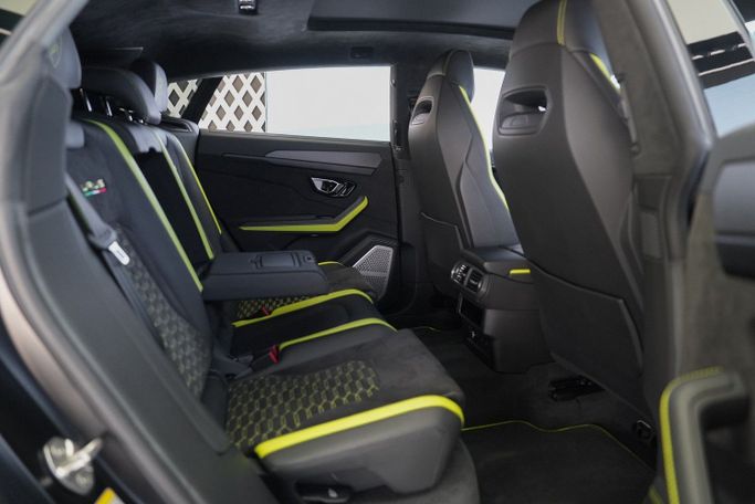 مستعملة Lamborghini Urus Performante أنا شد الوجه, 4.0 l, 2022 في في دبي من Exotic Cars، اللون أسود. أخرى | AUTO.AE