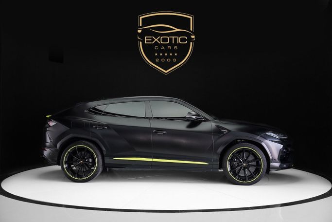 مستعملة Lamborghini Urus Performante أنا شد الوجه, 4.0 l, 2022 في في دبي من Exotic Cars، اللون أسود. أخرى | AUTO.AE