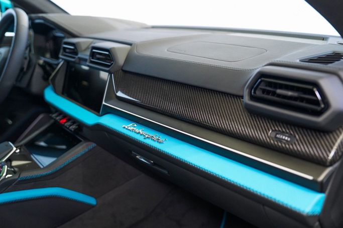 جديدة Lamborghini Urus Se أنا شد الوجه, 4.0 l, 2025 في في دبي من Exotic Cars، اللون أزرق. أخرى | AUTO.AE