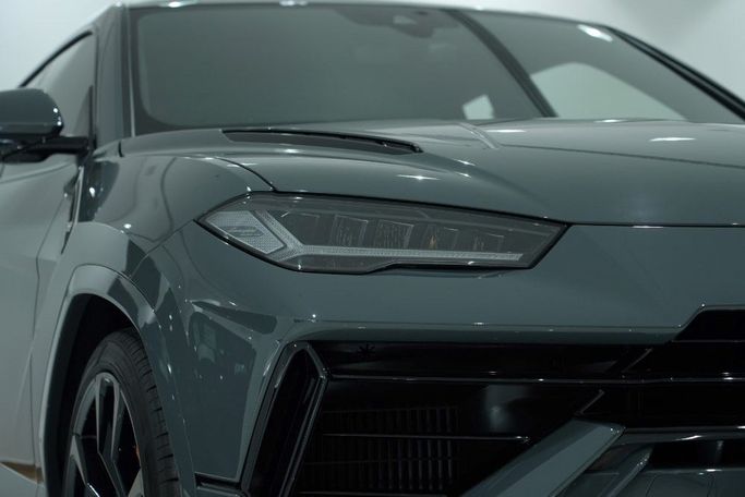 New Lamborghini Urus S I Facelift, 4.0 l, 2023 in Dubai by Oscar Motors, Grey color.  | AUTO.AE