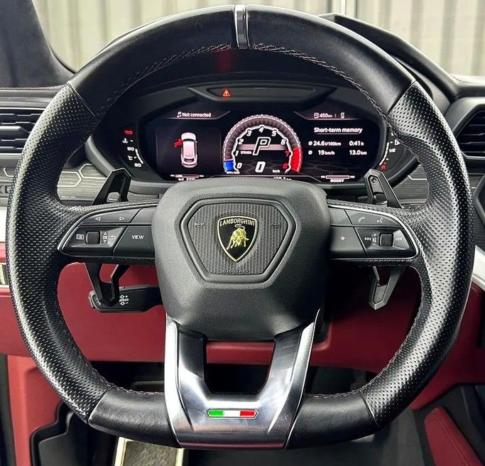 Подержанный Lamborghini Urus I, 4.0 л, 2019 в Дубае от Zeus Motors Серый цвет. GCC | AUTO.AE