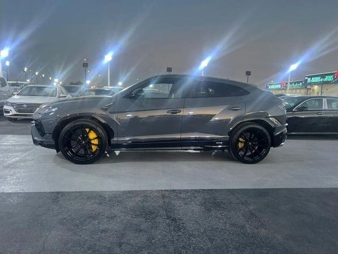 Новый Lamborghini Urus S I Рестайлинг, 4.0 л, 2024 в Дубае от World Center Motors FZE Серый цвет. Европейская | AUTO.AE