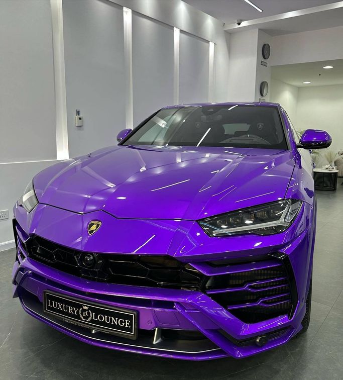 Новый Lamborghini Urus I, 4.0 л, 2021 в Дубае от Luxury Lounge Cars Пурпурный цвет.  | AUTO.AE
